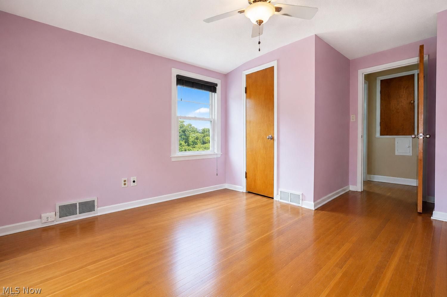 5192 Case Avenue Lyndhurst OH 44124