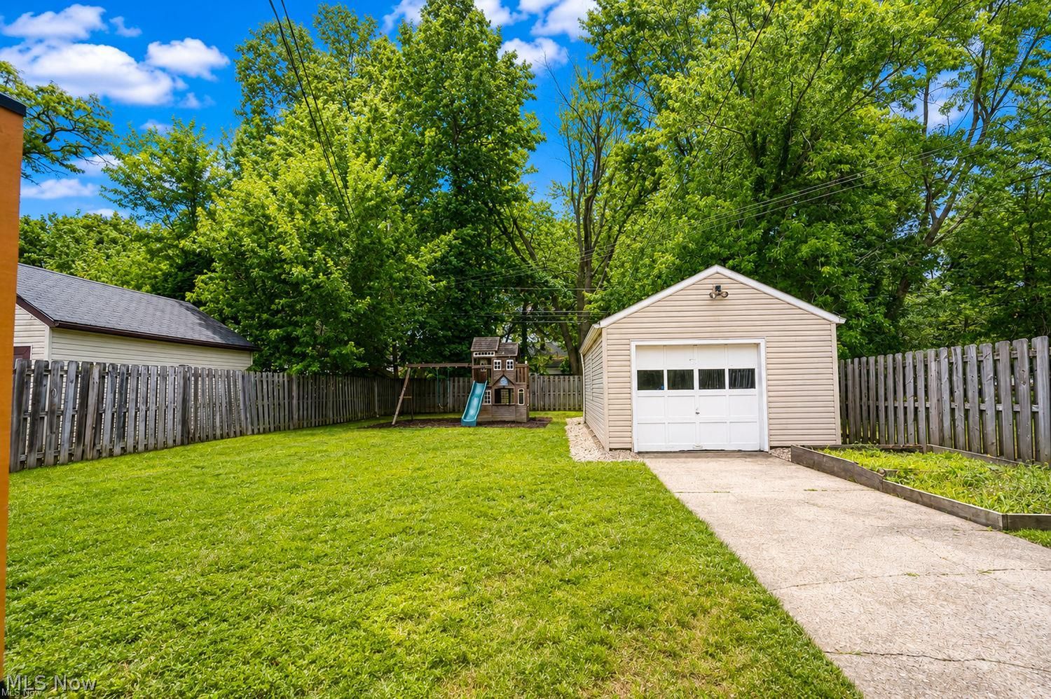 5192 Case Avenue Lyndhurst OH 44124