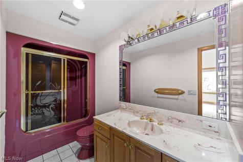 36900 Chester Road Avon OH 44011
