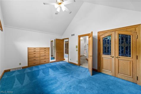 36900 Chester Road Avon OH 44011