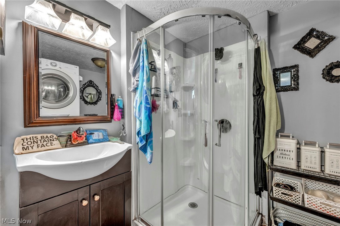 4425 Queen Anne Avenue Lorain OH 44052