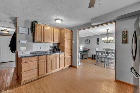 4425 Queen Anne Avenue Lorain OH 44052