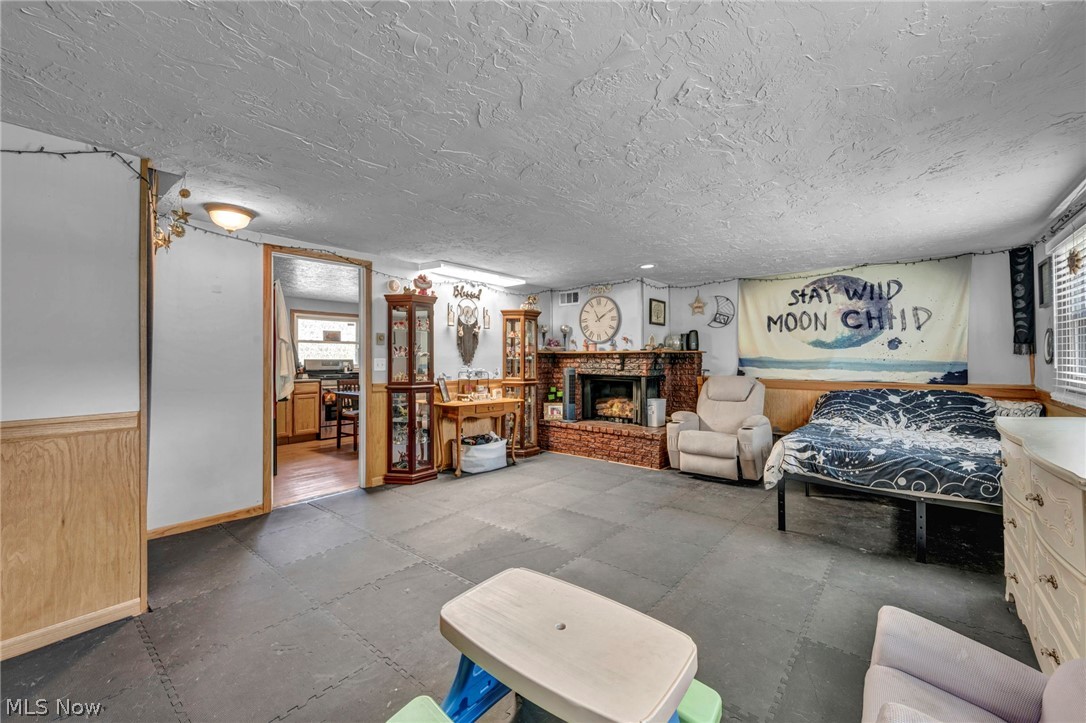 4425 Queen Anne Avenue Lorain OH 44052