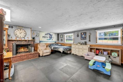 4425 Queen Anne Avenue Lorain OH 44052