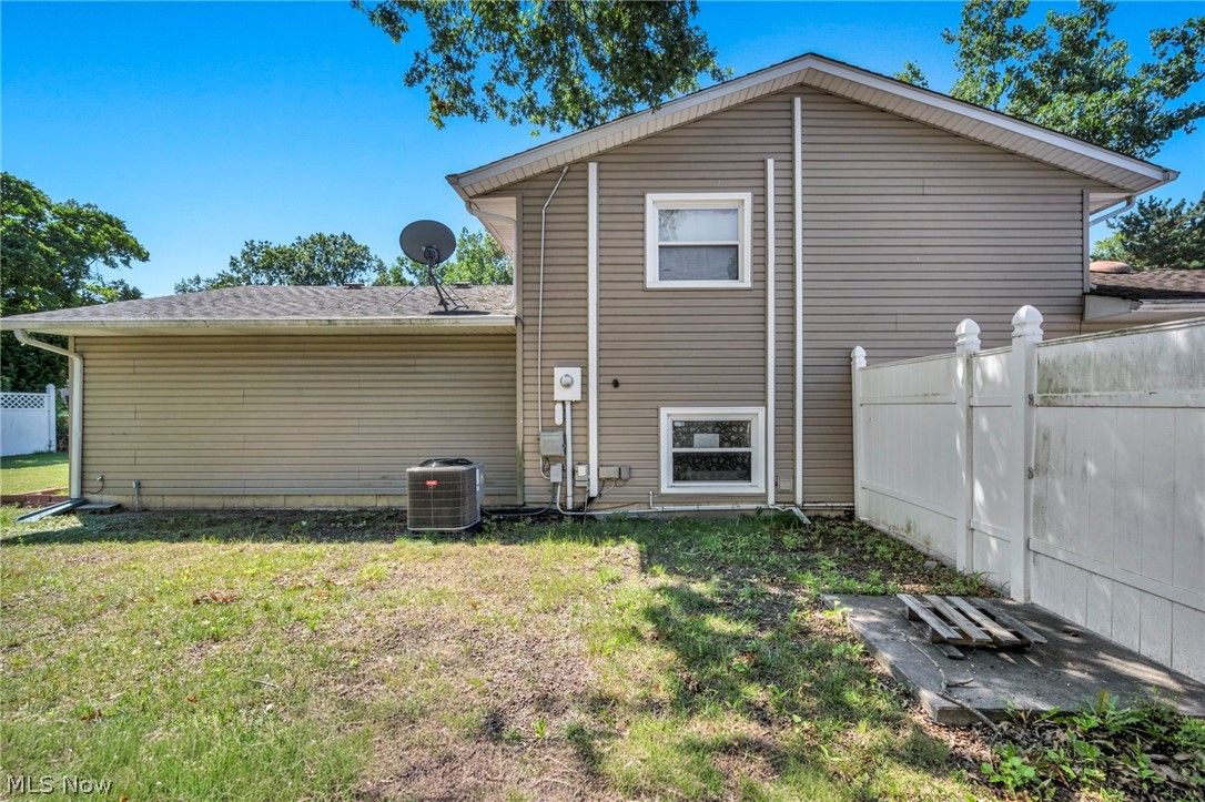 4425 Queen Anne Avenue Lorain OH 44052