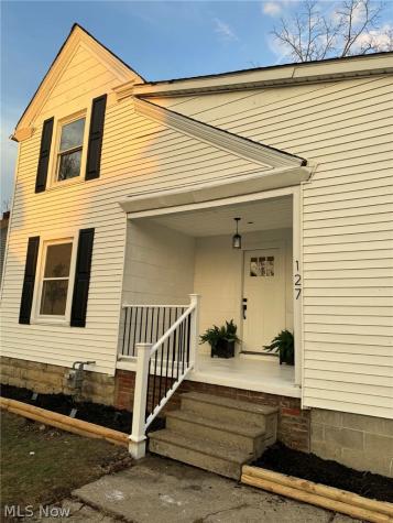 127 Beebe Avenue Elyria OH 44035