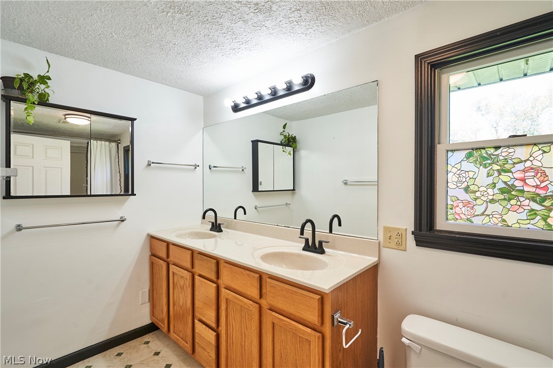8742 Rohrer Road Orrville OH 44667