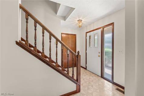 6200 Ely Vista Drive Parma OH 44129