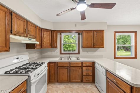 6200 Ely Vista Drive Parma OH 44129