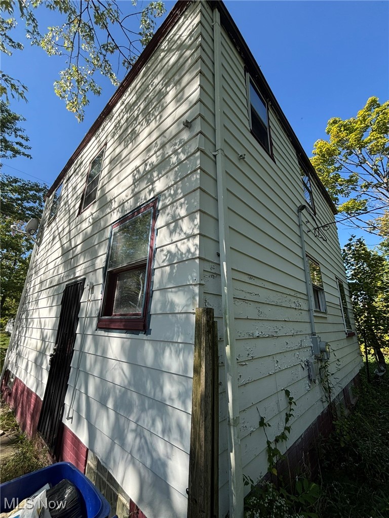 3833 E 144th Street Cleveland OH 44128