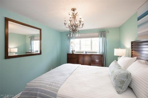 361 Skyview Road Cleveland OH 44109