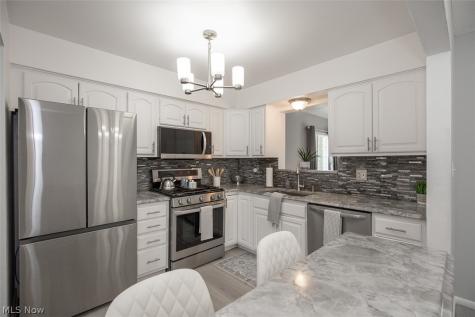 361 Skyview Road Cleveland OH 44109