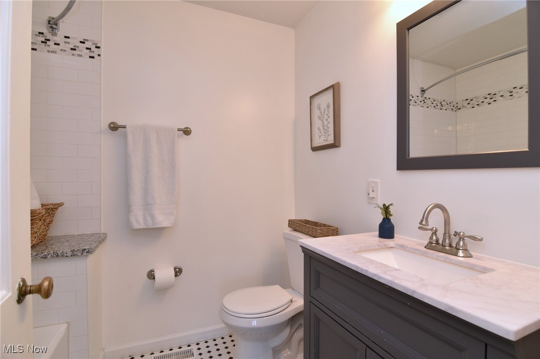 3329 Braemar Road Shaker Heights OH 44120