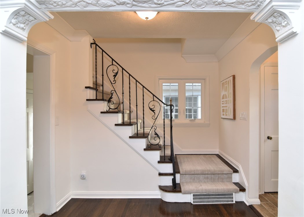 3329 Braemar Road Shaker Heights OH 44120