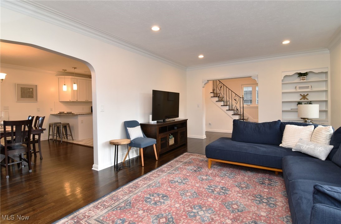 3329 Braemar Road Shaker Heights OH 44120