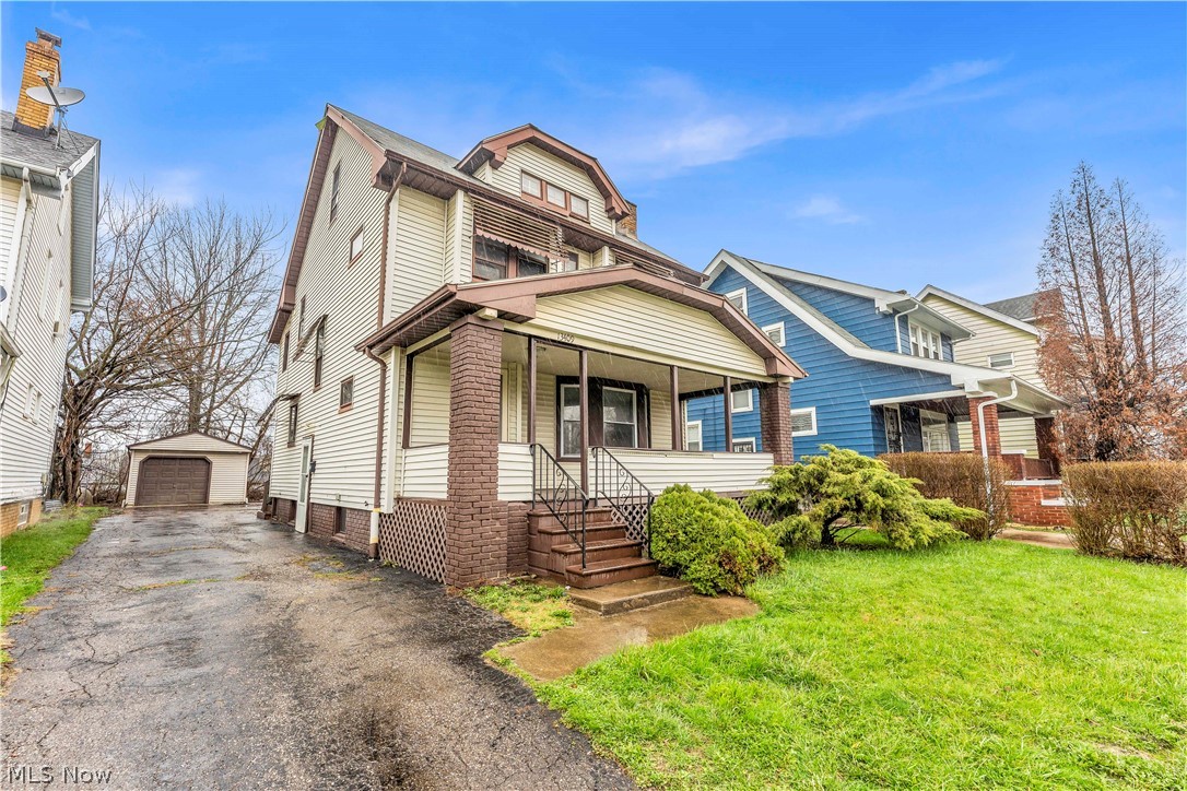 13409 S Parkway Drive Garfield Heights OH 44105