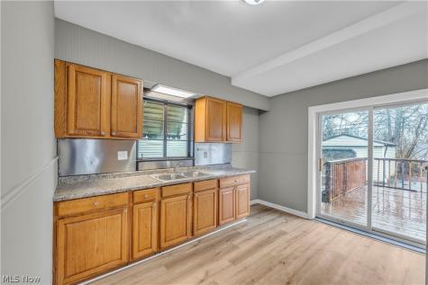 13409 S Parkway Drive Garfield Heights OH 44105