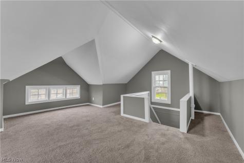 13409 S Parkway Drive Garfield Heights OH 44105