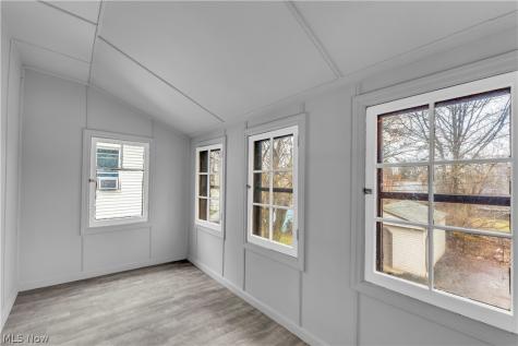 13409 S Parkway Drive Garfield Heights OH 44105