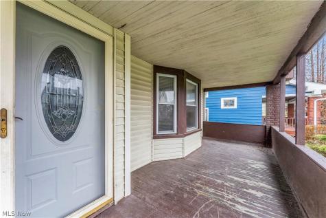 13409 S Parkway Drive Garfield Heights OH 44105