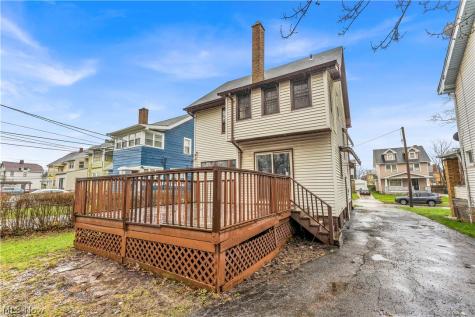 13409 S Parkway Drive Garfield Heights OH 44105
