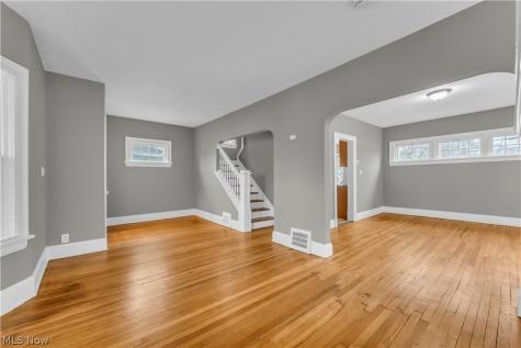 13409 S Parkway Drive Garfield Heights OH 44105