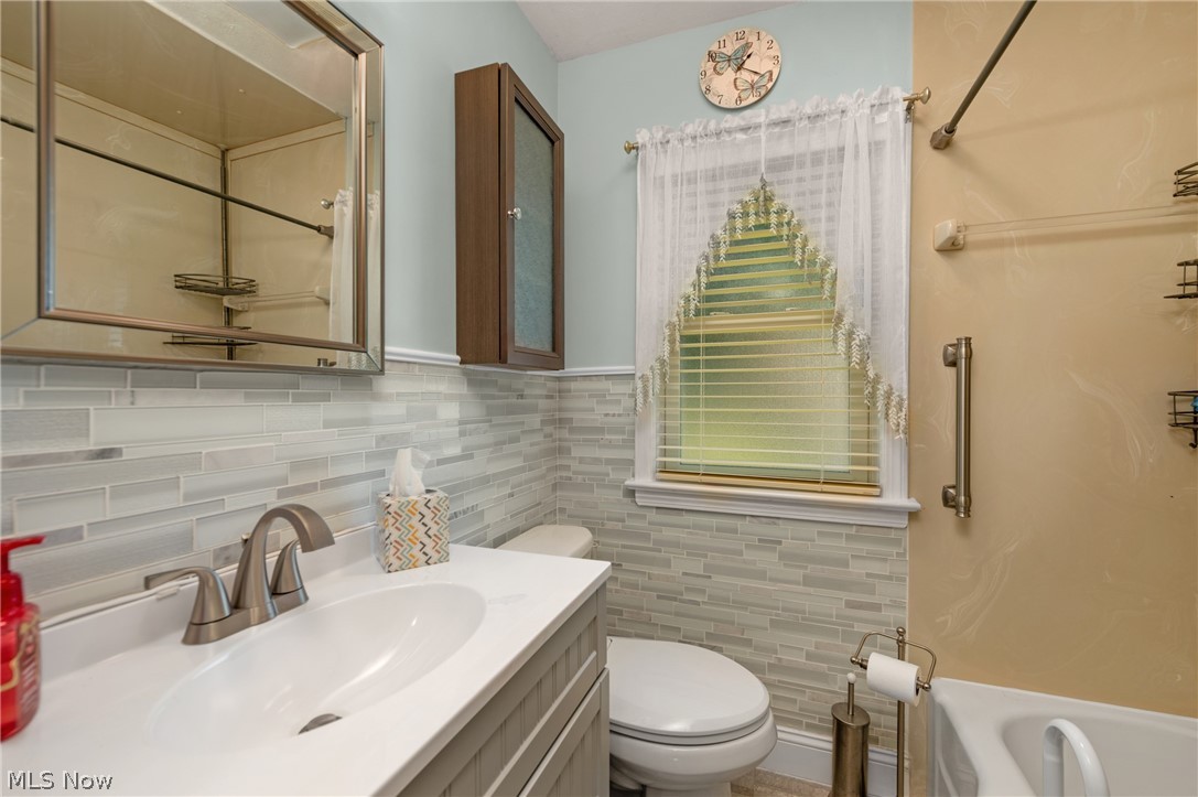 7420 Traymore Avenue Brooklyn OH 44114