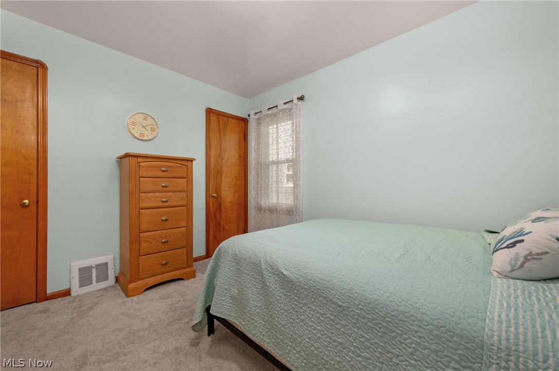 7420 Traymore Avenue Brooklyn OH 44114