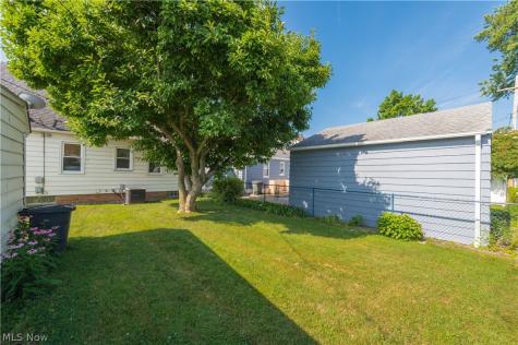 7420 Traymore Avenue Brooklyn OH 44114