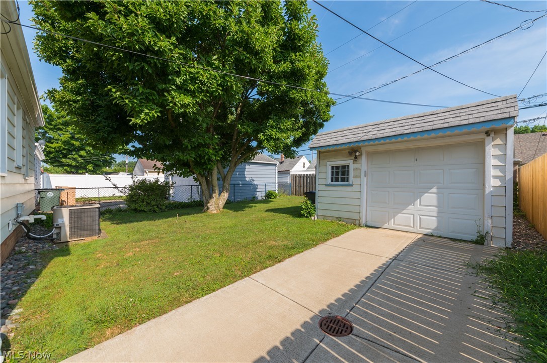 7420 Traymore Avenue Brooklyn OH 44114