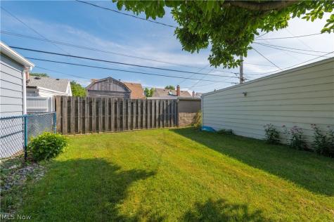 7420 Traymore Avenue Brooklyn OH 44114