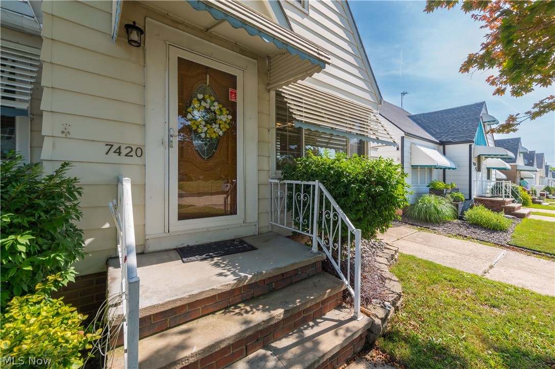 7420 Traymore Avenue Brooklyn OH 44114