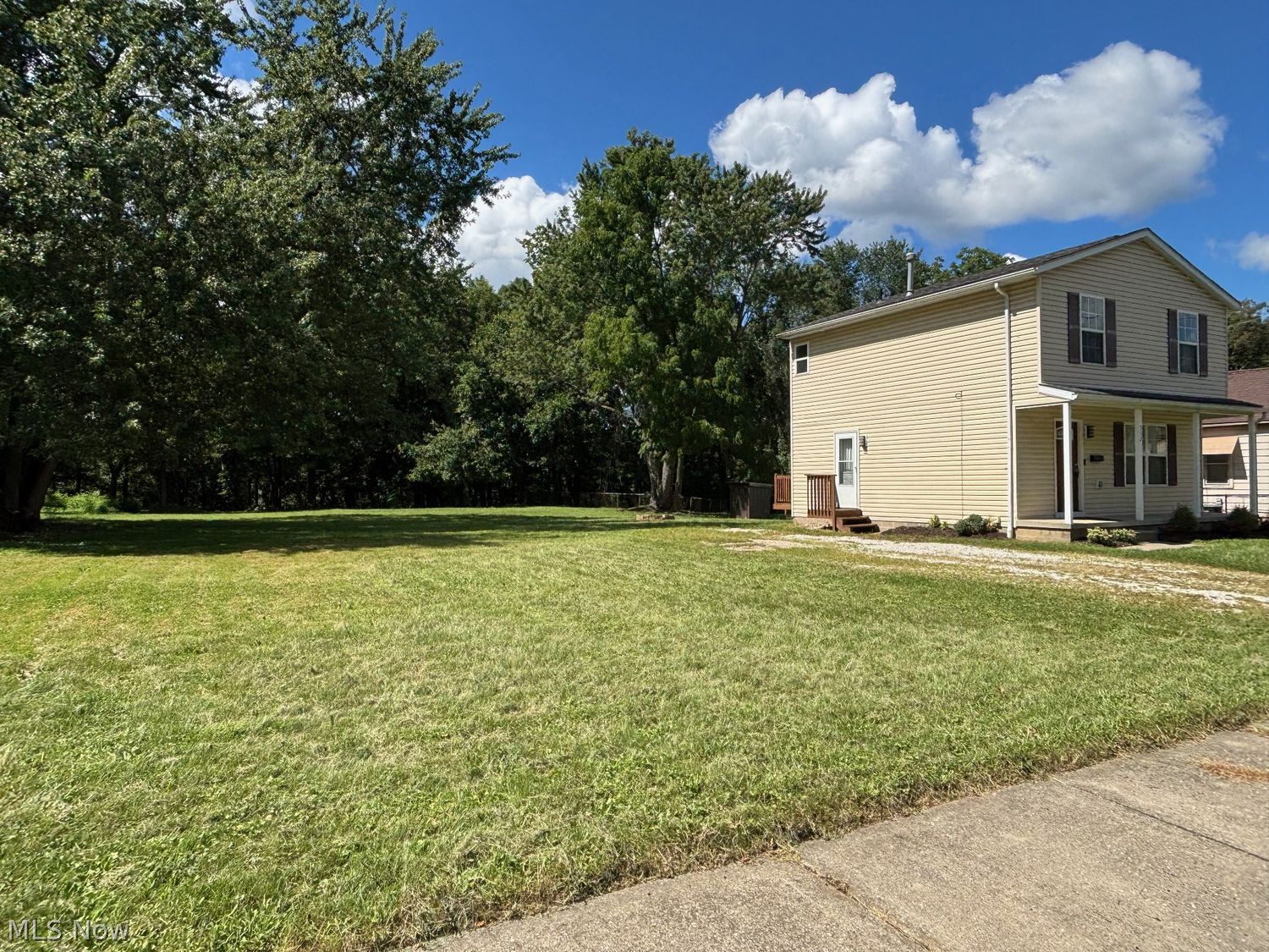 552 Cuyahoga Street Akron OH 44310