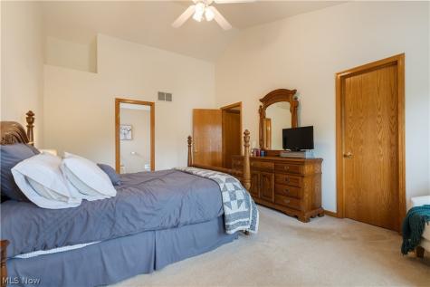419 Treeview Drive Wadsworth OH 44281