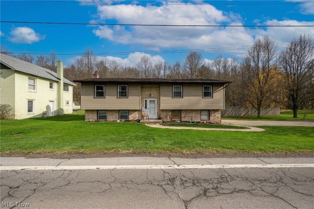 390 Ross Drive Waynesburg OH 44688