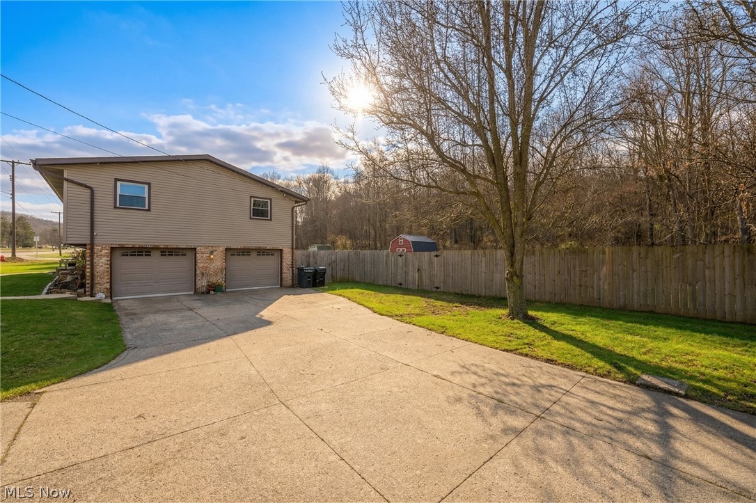390 Ross Drive Waynesburg OH 44688
