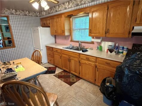 3598 Easton Road Norton OH 44203
