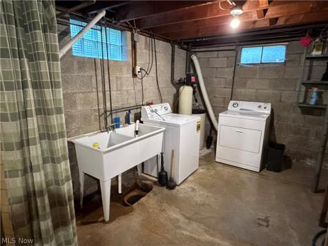 3598 Easton Road Norton OH 44203