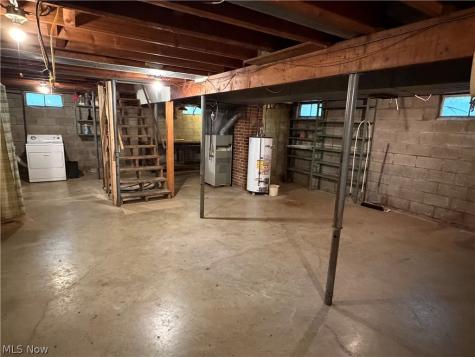 3598 Easton Road Norton OH 44203