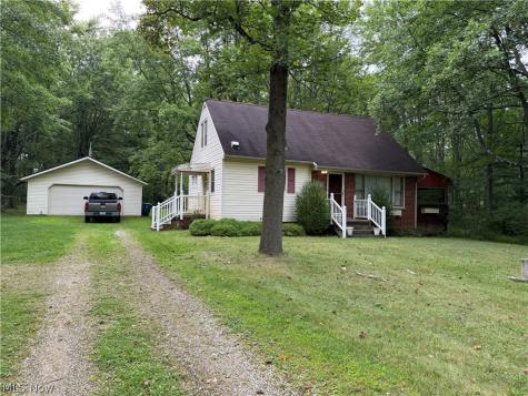3598 Easton Road Norton OH 44203