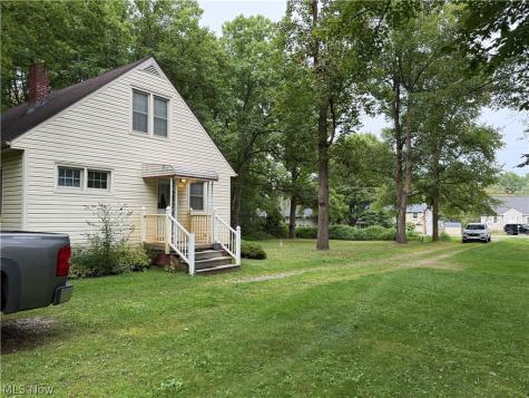 3598 Easton Road Norton OH 44203