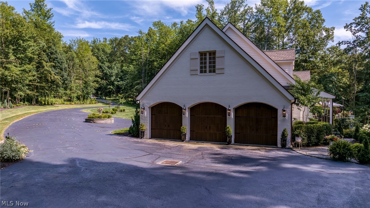 920 Chestnut Run Gates Mills OH 44040
