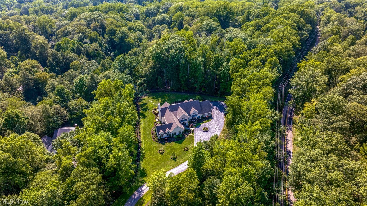 920 Chestnut Run Gates Mills OH 44040