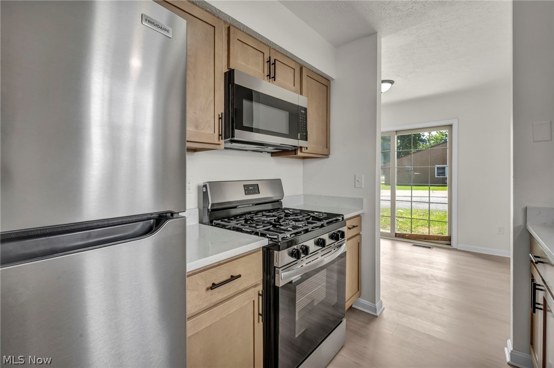 71 Chestnut Street Elyria OH 44035