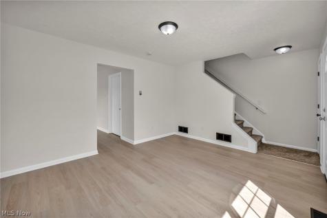 71 Chestnut Street Elyria OH 44035