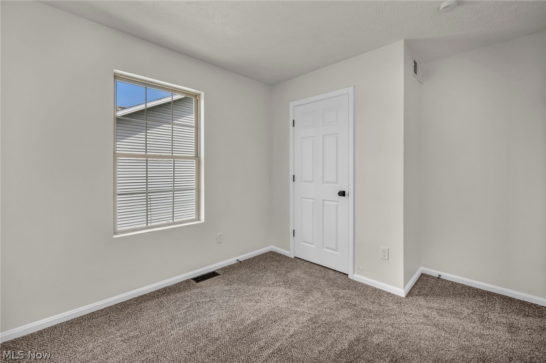 71 Chestnut Street Elyria OH 44035