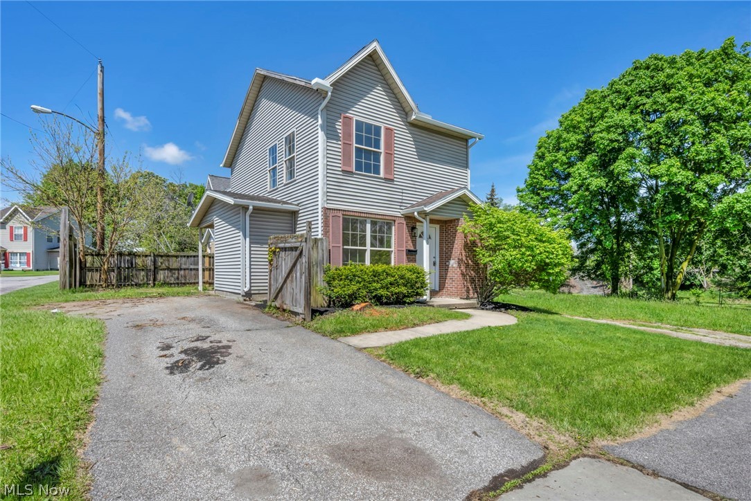 71 Chestnut Street Elyria OH 44035
