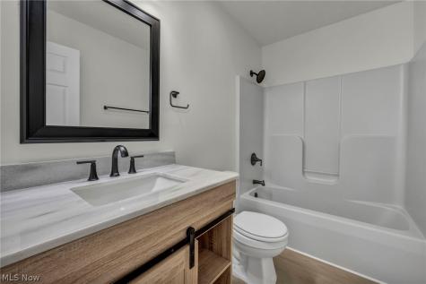 71 Chestnut Street Elyria OH 44035