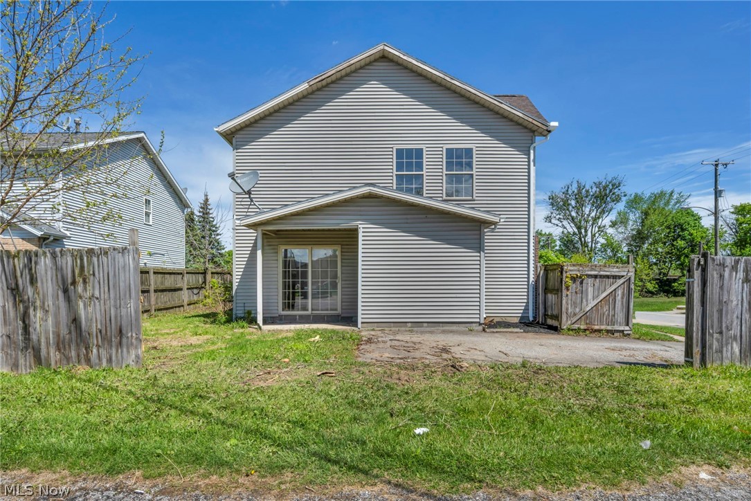 71 Chestnut Street Elyria OH 44035
