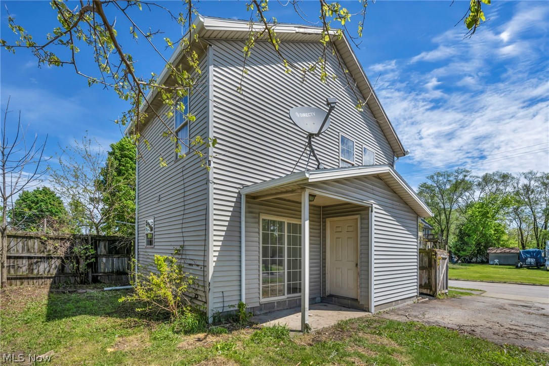 71 Chestnut Street Elyria OH 44035